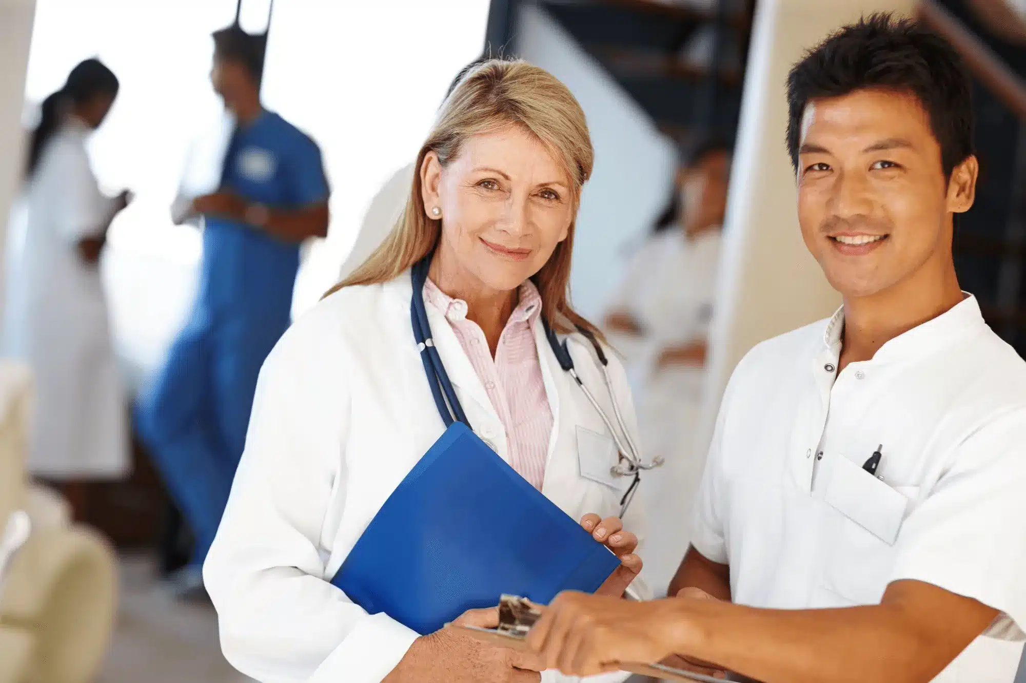 Medici impegnati nella salute e nella ricerca cardiovascolare
